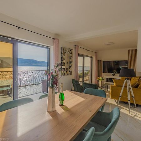 Ivica Super Comfortable, Newly Furnished Apartment In A Top Location Metajna Εξωτερικό φωτογραφία