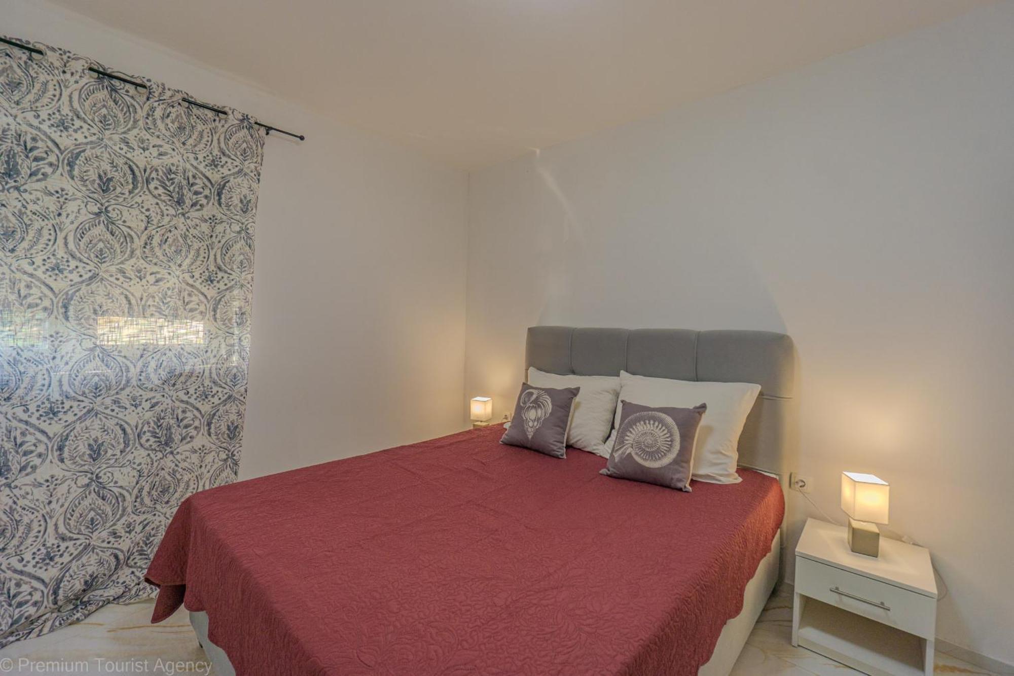 Ivica Super Comfortable, Newly Furnished Apartment In A Top Location Metajna Εξωτερικό φωτογραφία