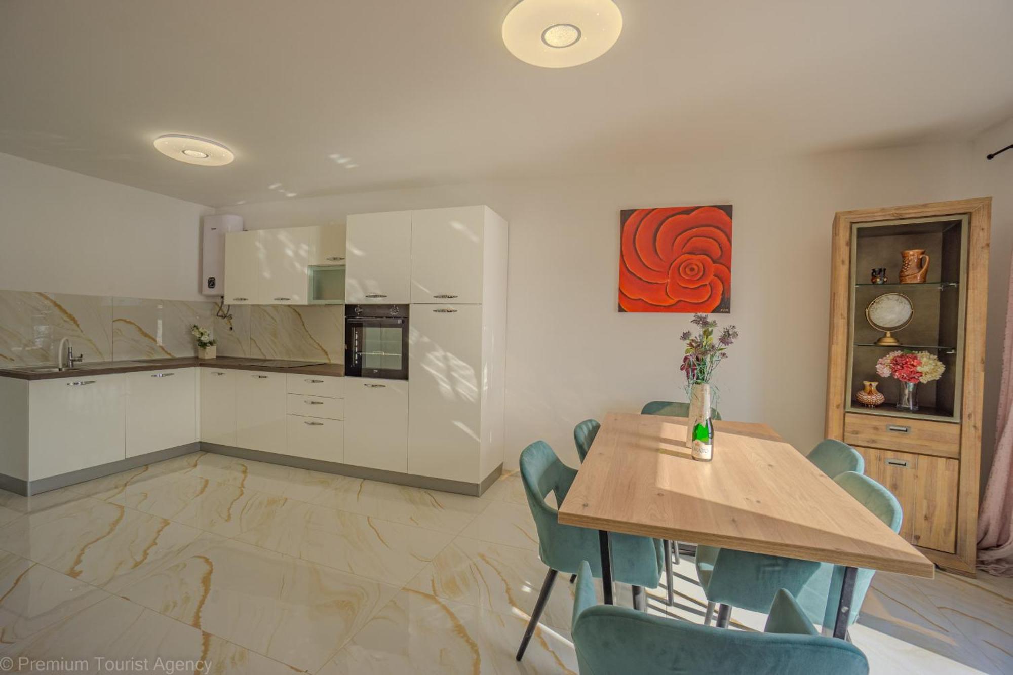 Ivica Super Comfortable, Newly Furnished Apartment In A Top Location Metajna Εξωτερικό φωτογραφία