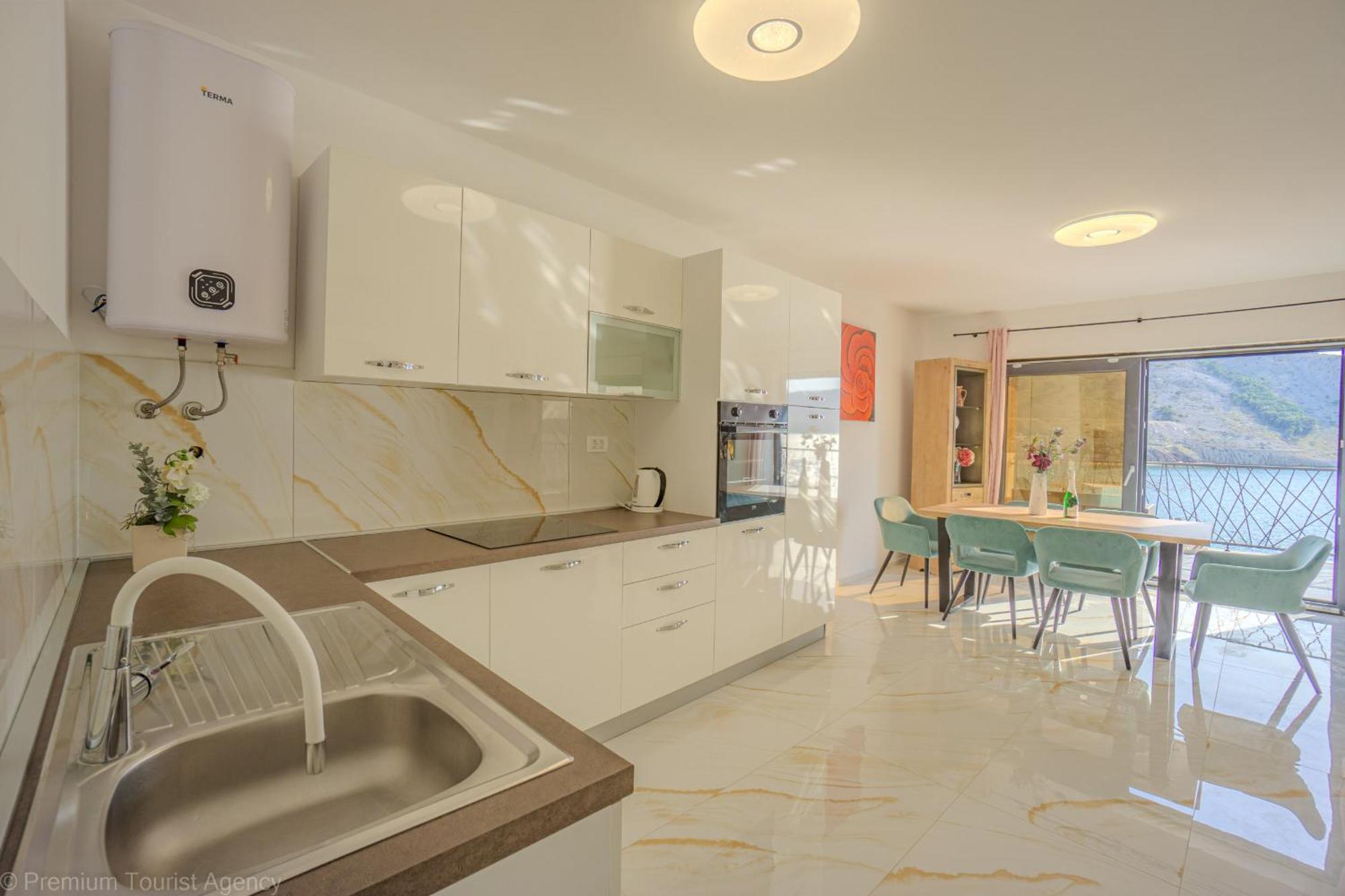 Ivica Super Comfortable, Newly Furnished Apartment In A Top Location Metajna Εξωτερικό φωτογραφία