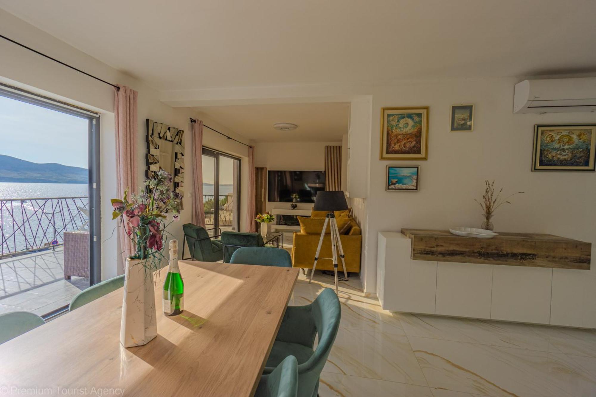 Ivica Super Comfortable, Newly Furnished Apartment In A Top Location Metajna Εξωτερικό φωτογραφία