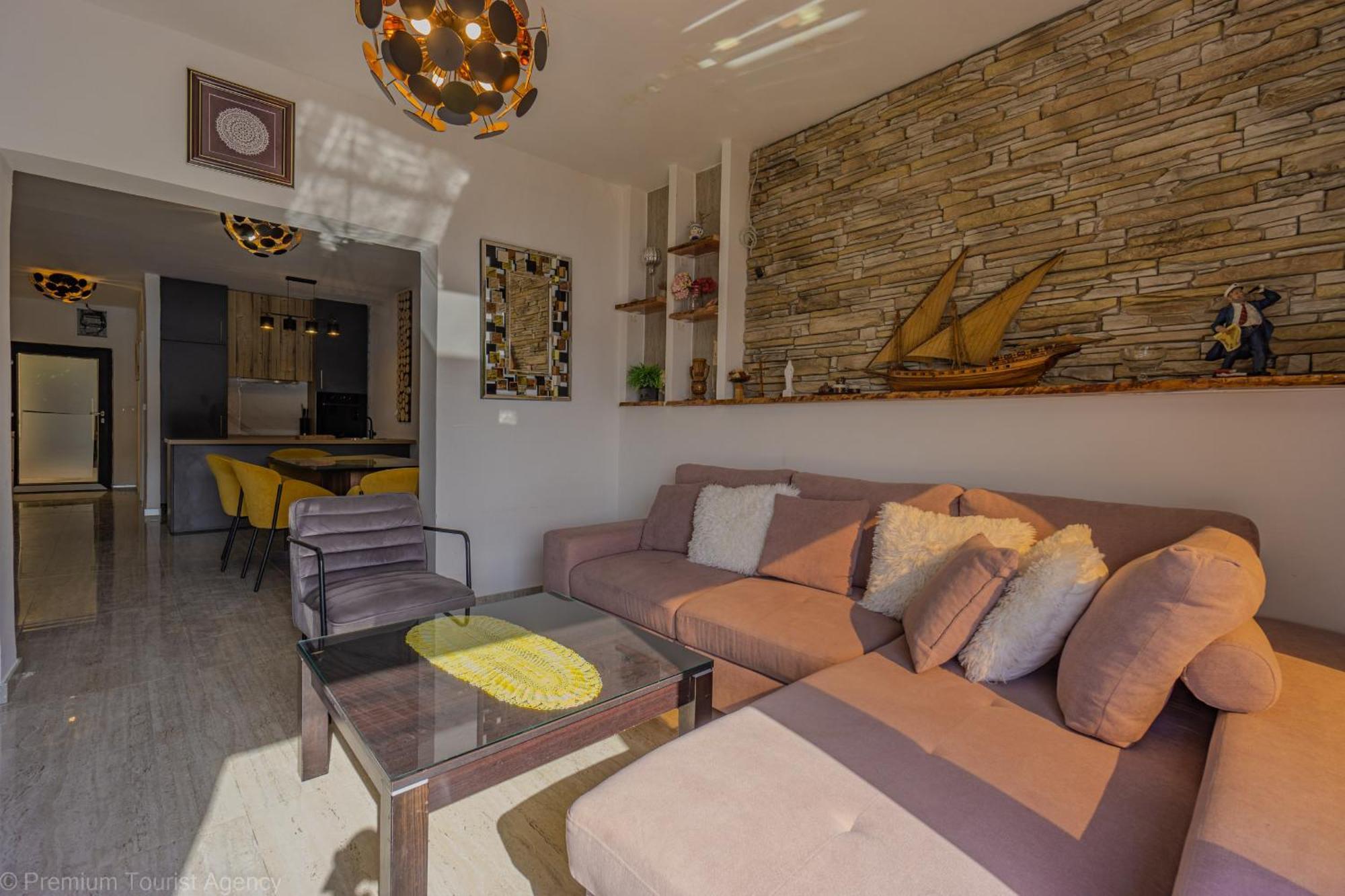 Ivica Super Comfortable, Newly Furnished Apartment In A Top Location Metajna Εξωτερικό φωτογραφία